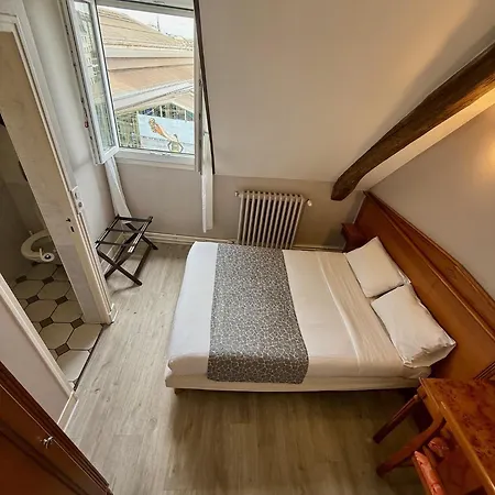 New Gare Du Nord מלון פריז