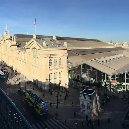 New Gare Du Nord מלון 2*