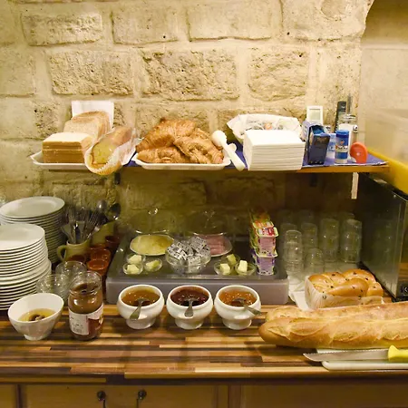 뉴 가르 뒤 노르 2*